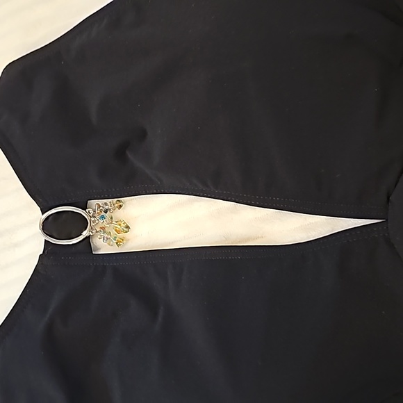 Black bathing suit with skirt coverup - Picture 2 of 11